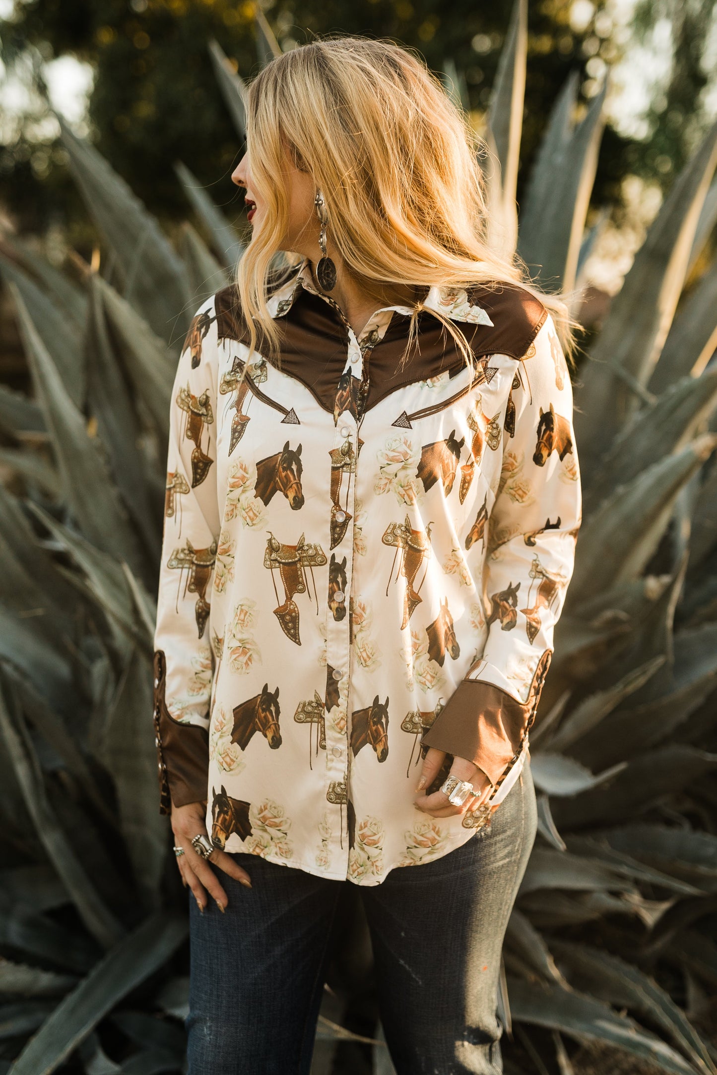 El Caballo Button Up