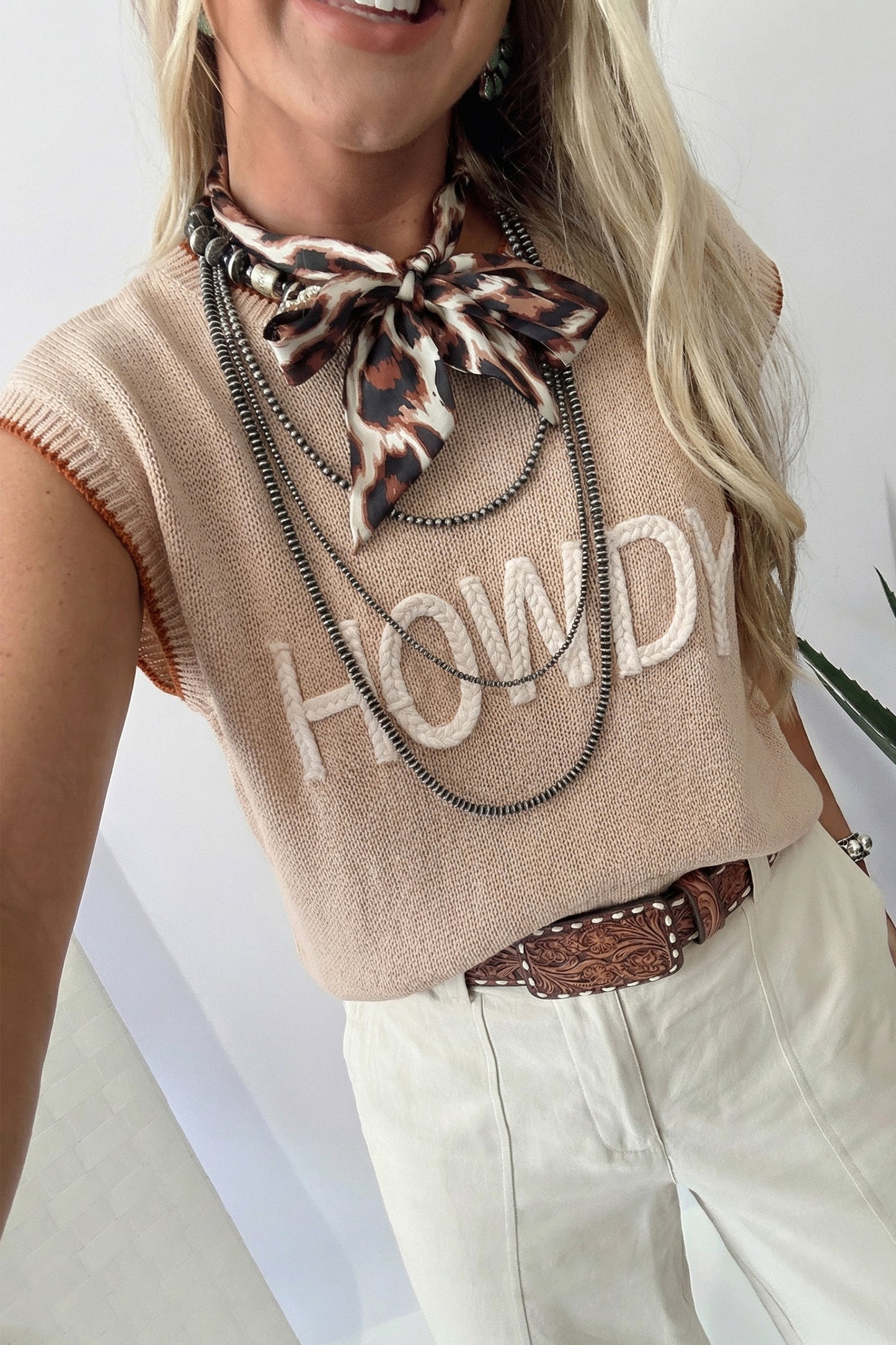 HOWDY Contrast Trim Short Sleeve Knit