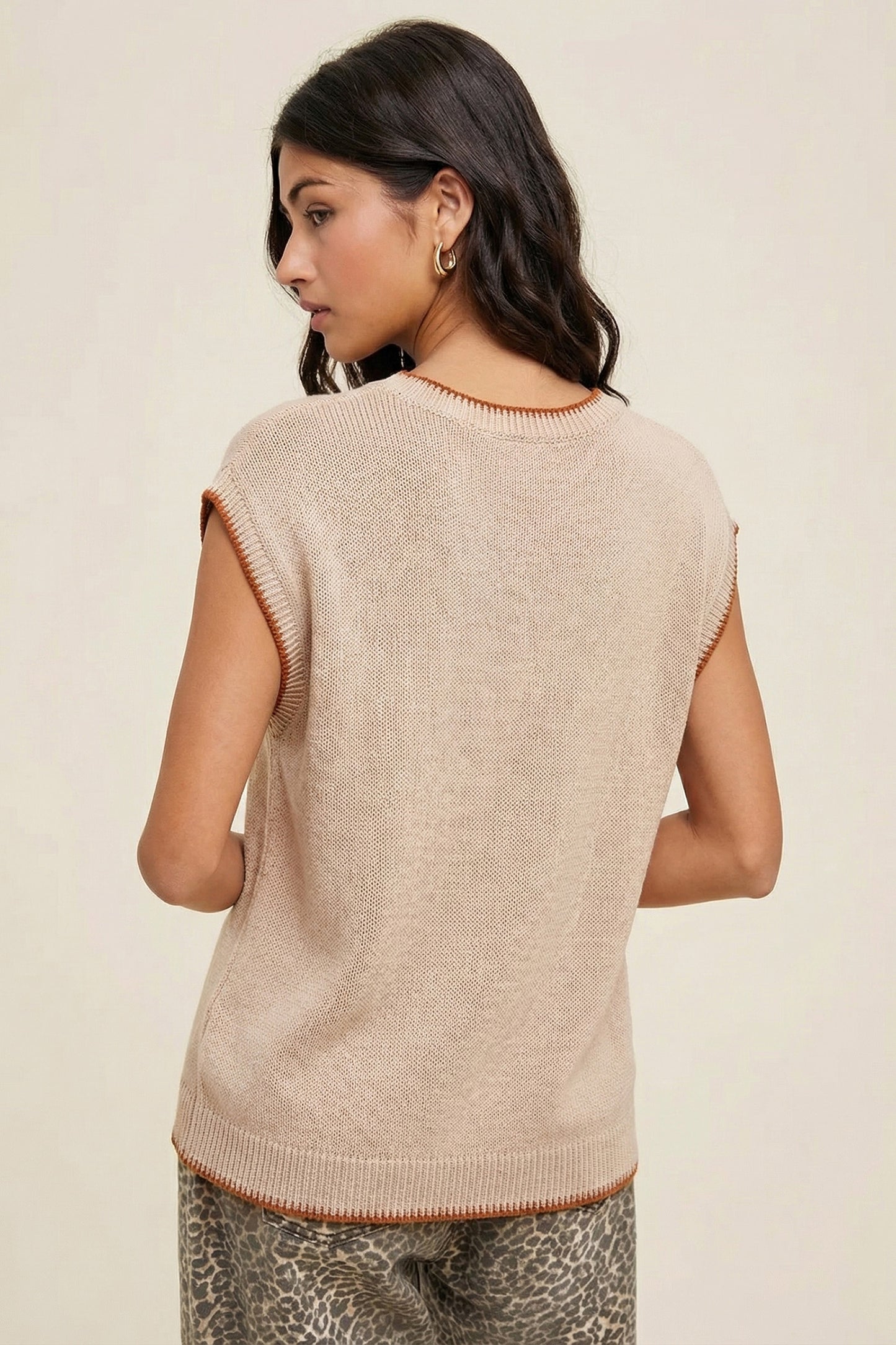 HOWDY Contrast Trim Short Sleeve Knit