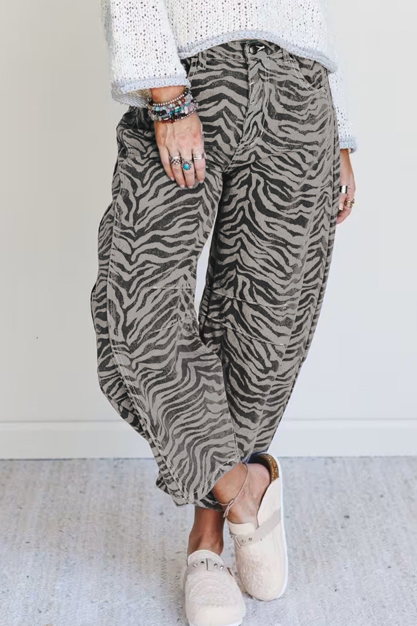Gray Zebra Stripe Wide Leg Jeans 🐾✨