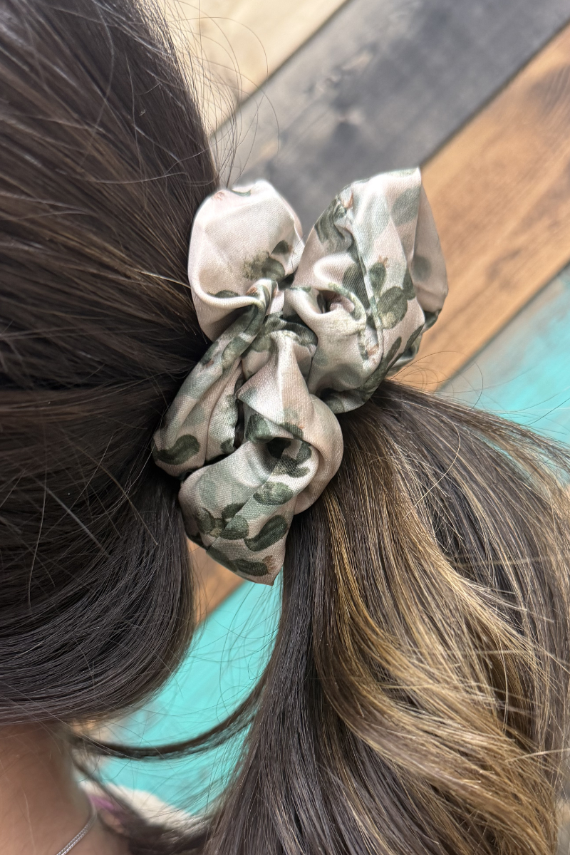 Cactus Trails Scrunchie: O/S