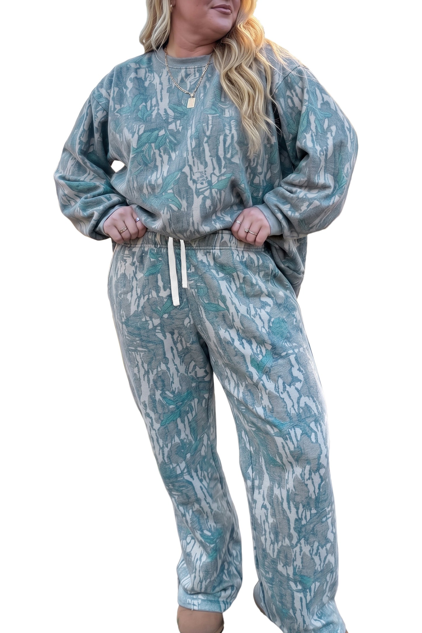Multicolor Abstract Botanical Camo Pullover & Drawstring Pants Set 1X–4X
