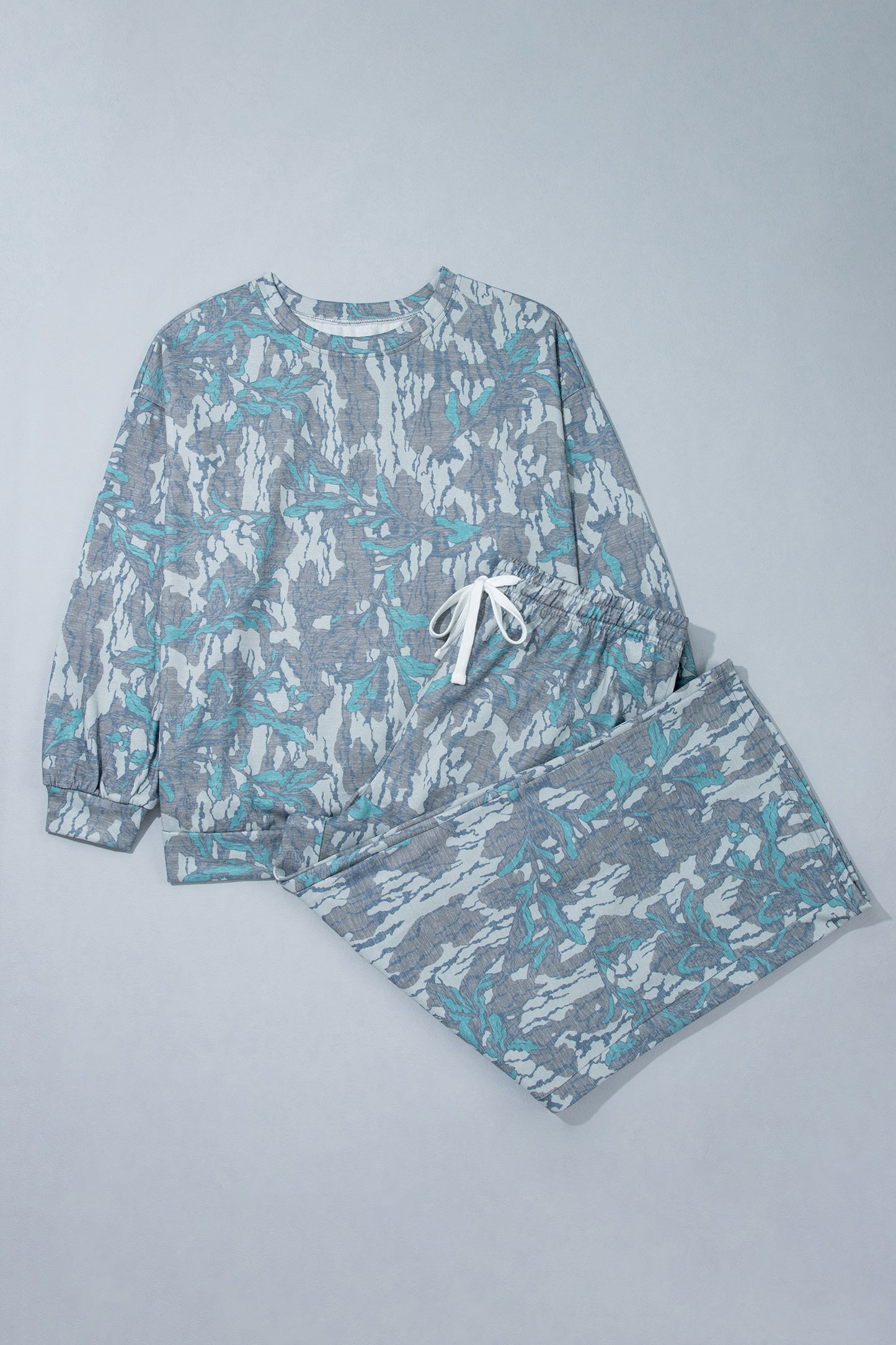 Multicolor Abstract Botanical Camo Pullover & Drawstring Pants Set 1X–4X